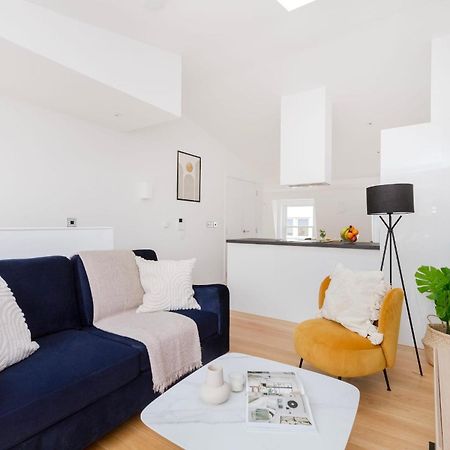 Fitzrovia & Soho - 2Br With Balcony - Cityapartmentstay London Kültér fotó
