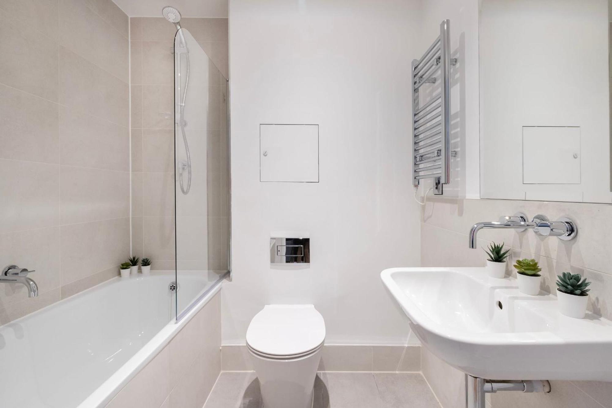 Fitzrovia & Soho - 2Br With Balcony - Cityapartmentstay London Kültér fotó