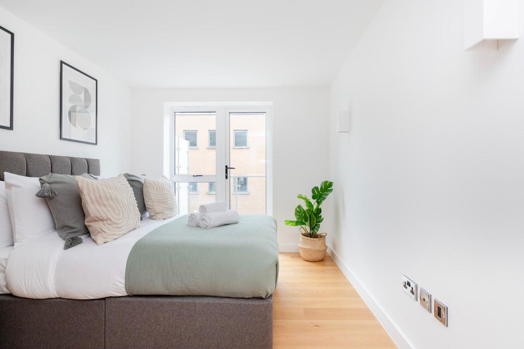 Fitzrovia & Soho - 2Br With Balcony - Cityapartmentstay London Kültér fotó