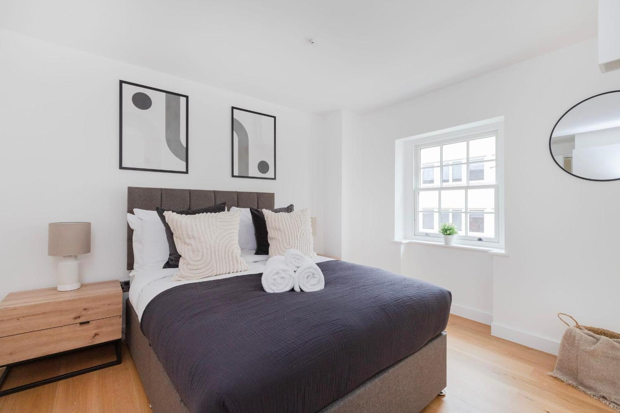 Fitzrovia & Soho - 2Br With Balcony - Cityapartmentstay London Kültér fotó