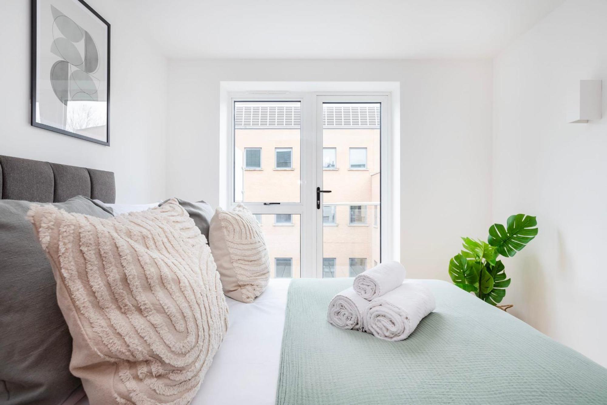 Fitzrovia & Soho - 2Br With Balcony - Cityapartmentstay London Kültér fotó