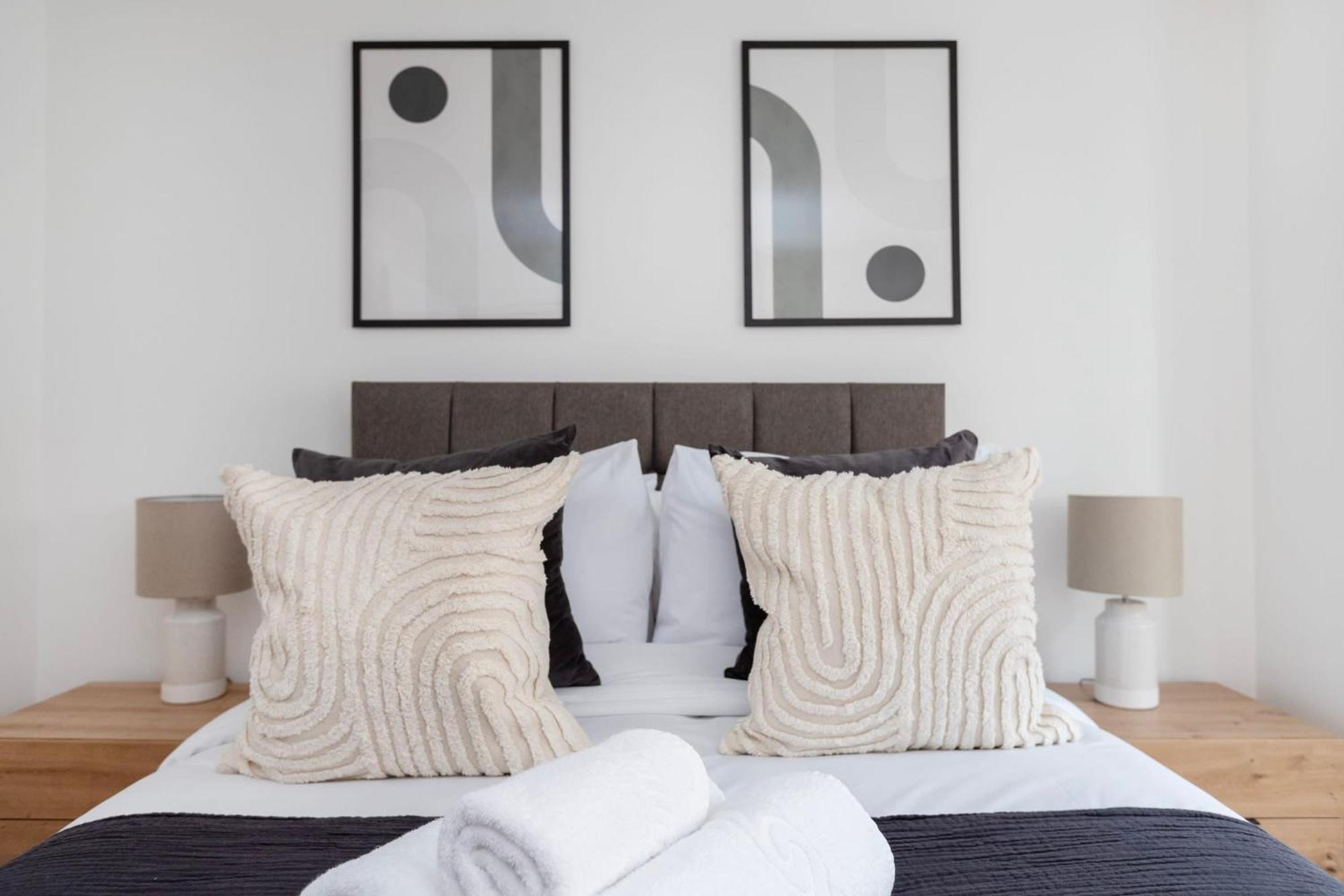 Fitzrovia & Soho - 2Br With Balcony - Cityapartmentstay London Kültér fotó
