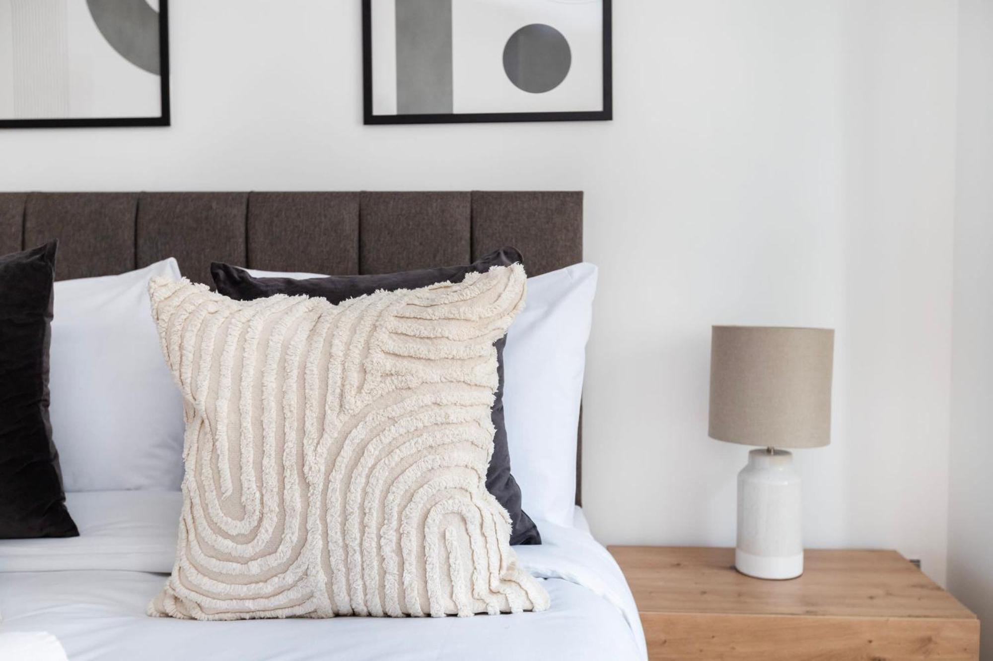 Fitzrovia & Soho - 2Br With Balcony - Cityapartmentstay London Kültér fotó