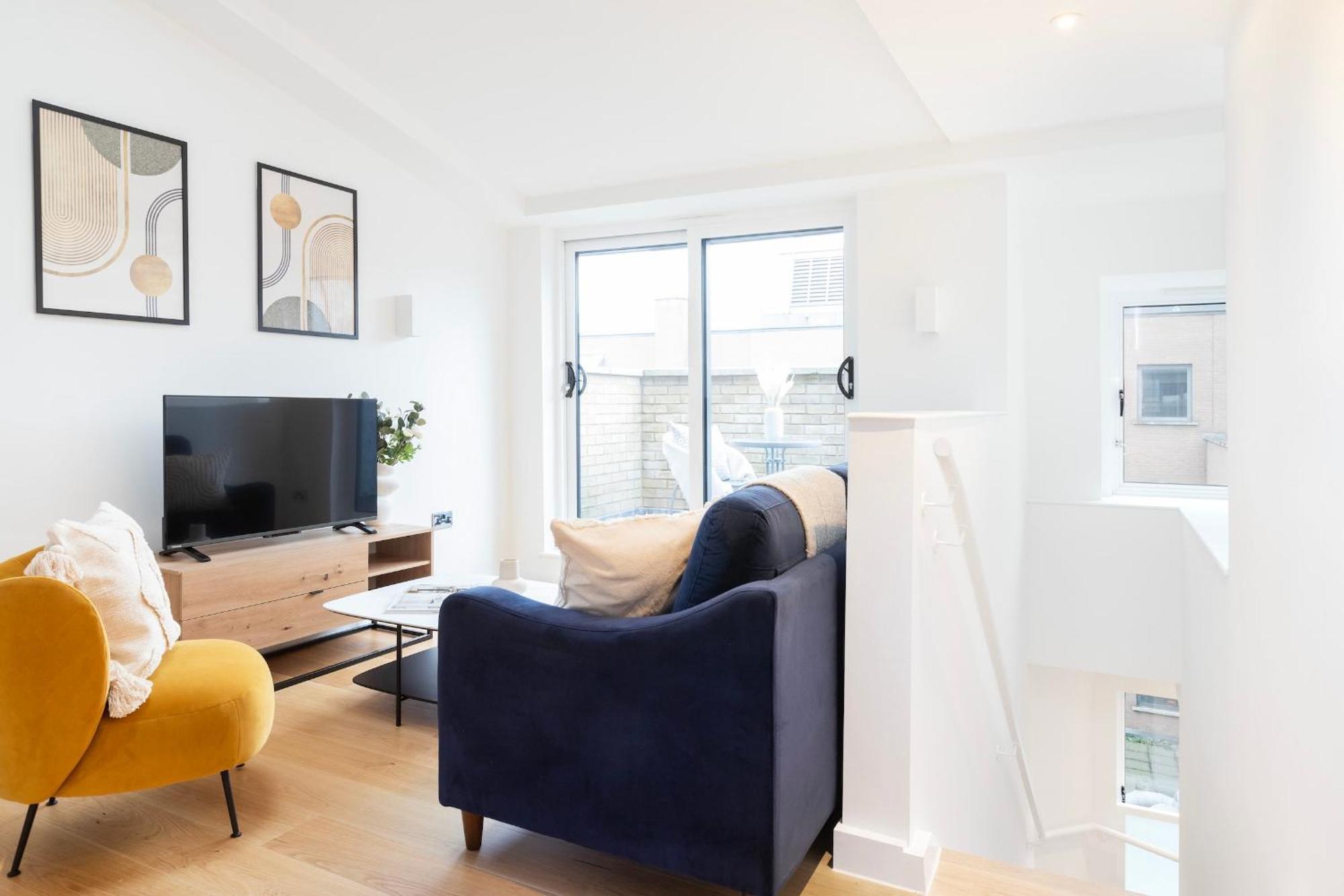 Fitzrovia & Soho - 2Br With Balcony - Cityapartmentstay London Kültér fotó